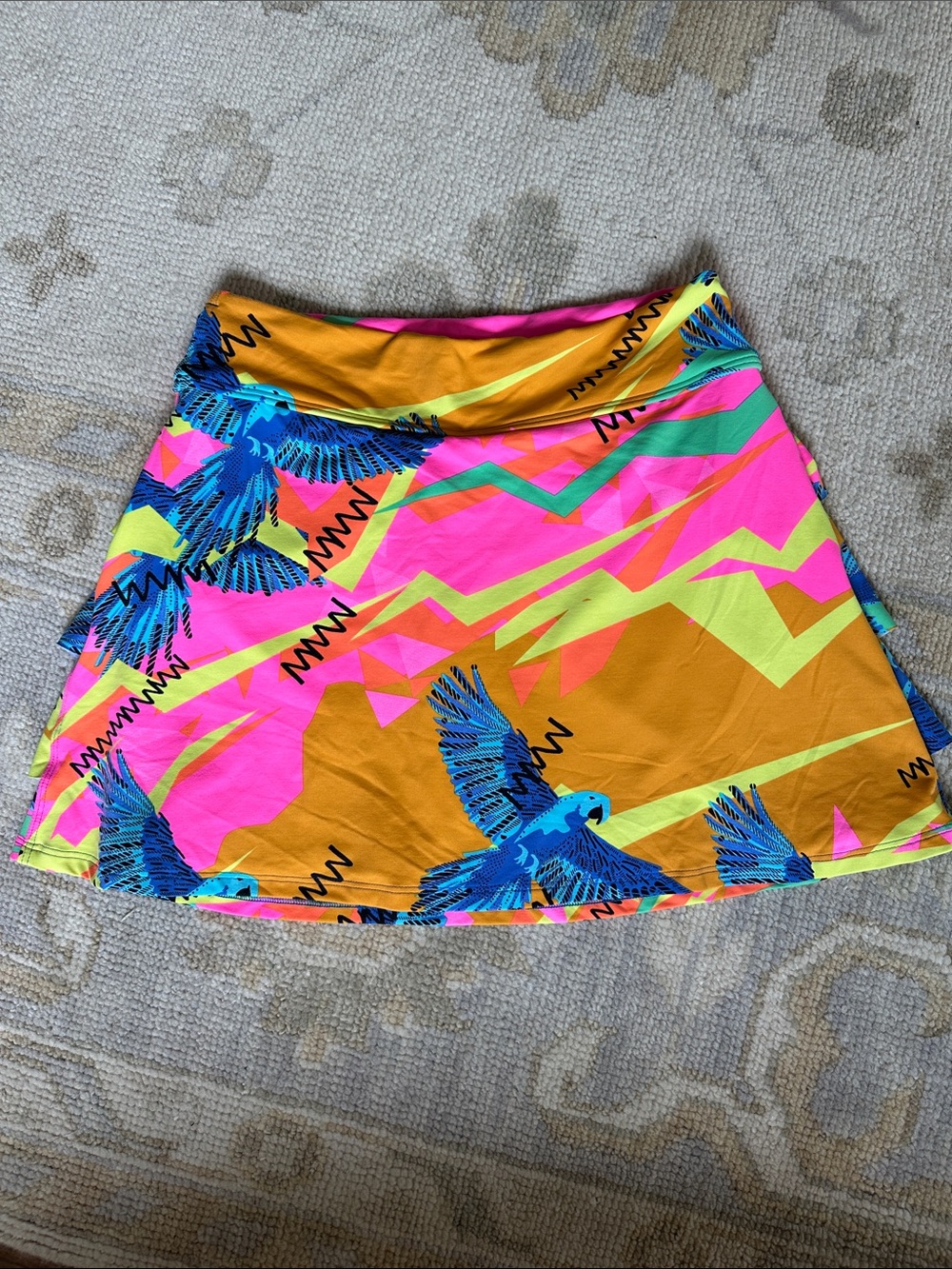 Dona Jo Shakira Tennis Pickleball Skort Parrot Farm Rio Vibrant Pink Ruffle Sz 2